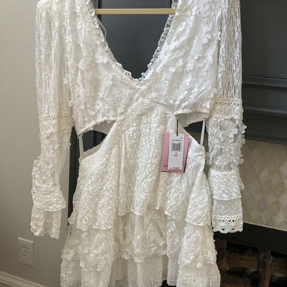 Avec Les Filles LACE CUT-OUT TIERED MINI DRESS - Picture 5 of 7